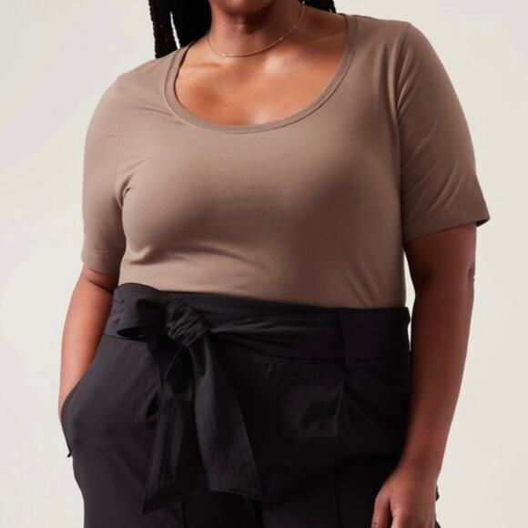 Athleta Outbound Scoop Neck Tee in Rustic Brown Short Sleeve Plus Size 1X NWT - Picture 1 of 9